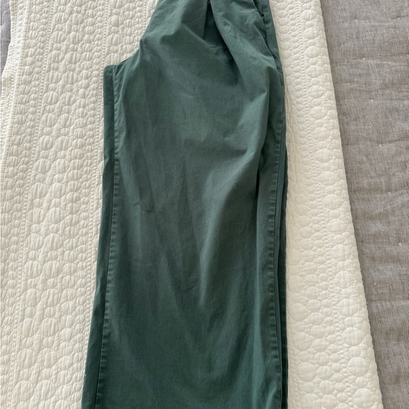 Abercrombie Twill Pleated Ultra Wide Leg Pant (size 27, color: green) - Picture 2 of 5